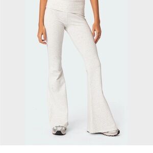 Edikted Cream Flare Leggings